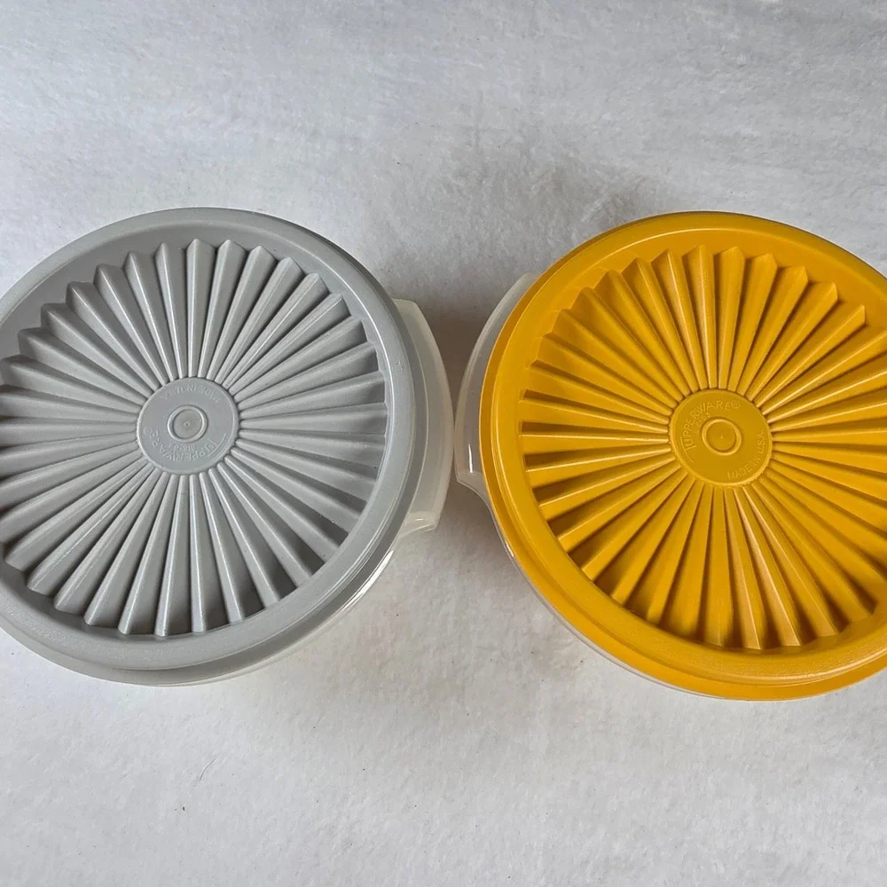 Vintage‎ Tupperware Servalier Bowls Set of 2 Sunburst Lids Yellow Grey 1323 812